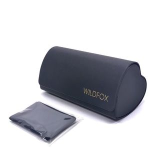 WILDFOX Case for Sunglasses & Cloth New